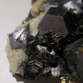 Scheelite (mineral)