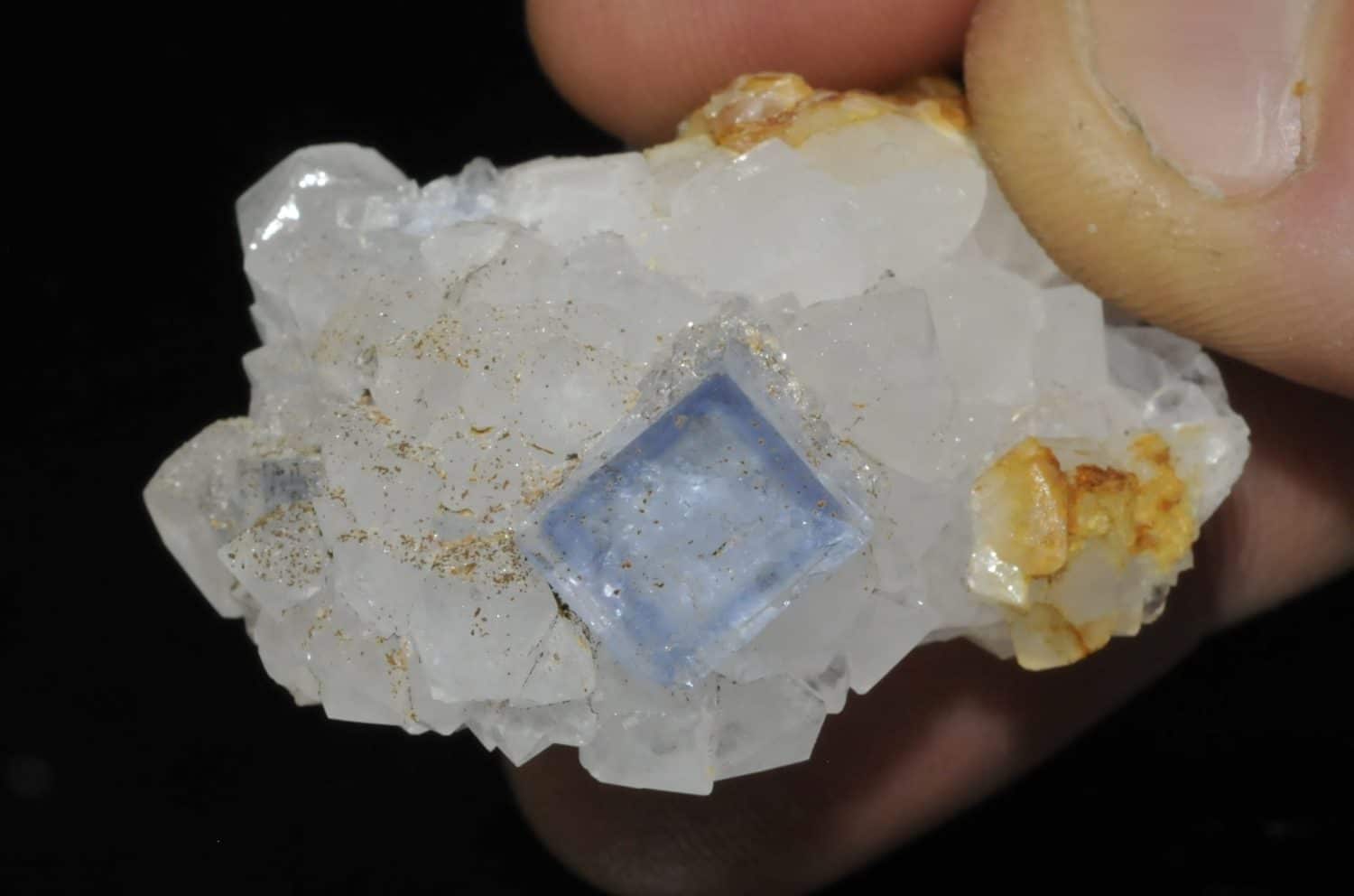 Blue fluorite and quartz from the mine of the Burc (at the Burg, Tarn, France)