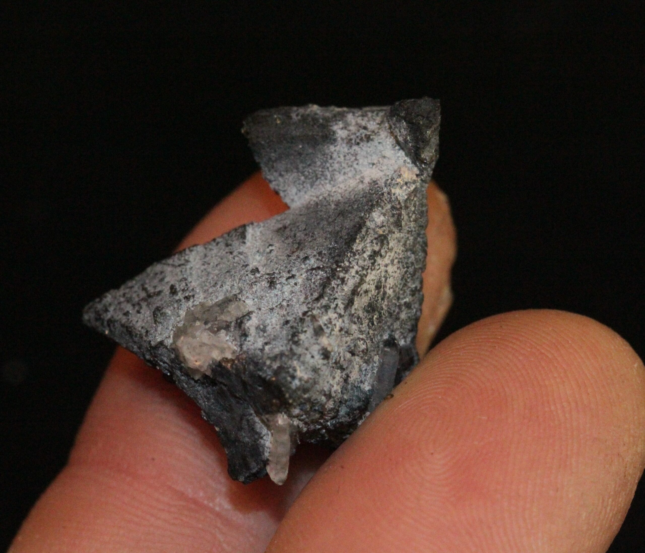 Cristaux de Tétraédrite de la mine de Tsumeb en Namibie.