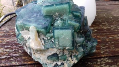 Nettoyage des cristaux de fluorine de Madagascar (après)