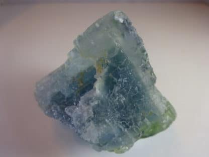 Chalcopyrite et quartz, sur fluorine bleue, Le Burg, Tarn. (81)