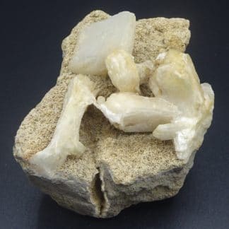 Stilbite (mineral)