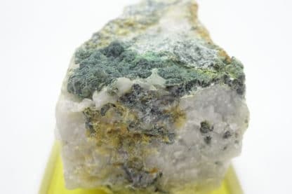 Turquoise sur quartz, Carrière des Tier, Cahay, Vielsalm, Belgique.