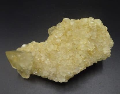 Calcite gemme, Landelies, Hainaut, Belgique.