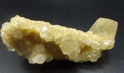 Calcite gemme, Landelies, Hainaut, Belgique.