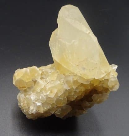 Calcite, Landelies, Montigny-le-Tilleul, Hainaut, Belgique.