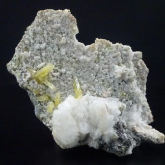 Mimétite prismatique, mine de Tsumeb, Namibie.