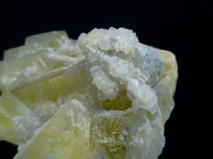 Witherite et Fluorite, Cave-in-Rock, Hardin Co., Illinois, USA.