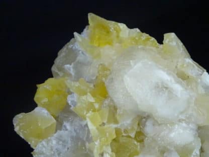 Witherite, Fluorite, Cave-in-Rock, Hardin Co., Illinois, USA.