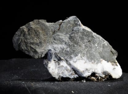 Natrolite, Herdorf, Altenkirchen, Rhinland-Palatinate, Allemagne.