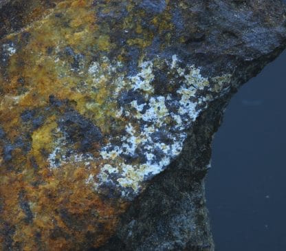 Churchite (ex. Weinschenkite), Leonie I Mine, Bavière , Allemagne.