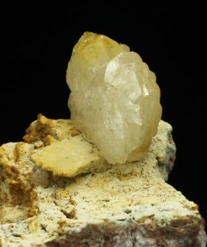 Cérusite maclée, Mine de Tsumeb, Tsumeb, région d'Oshikoto, Namibie.