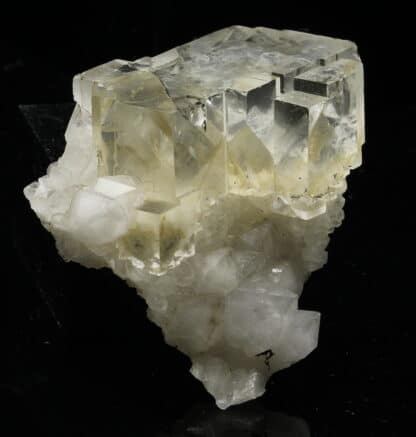 Fluorite blanche de la mine de Montroc (Tarn)