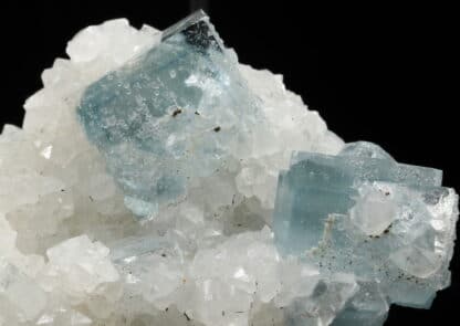 Cristaux de fluorine bleue de la mine du Burc (Burg - Tarn)
