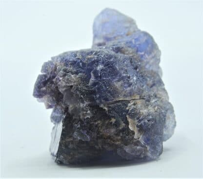 Fluorite (Fluorine) bleue à violette, carrière du Boltry, Seilles, Belgique.