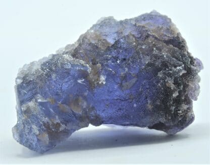 Fluorite (Fluorine) bleue à violette, carrière du Boltry, Seilles, Belgique.