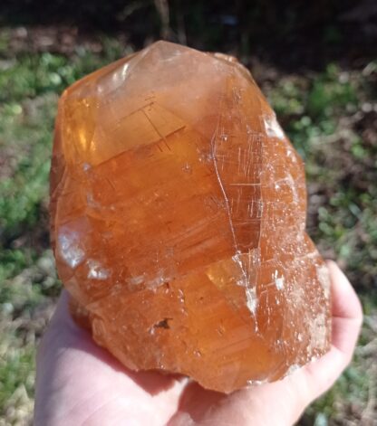 Cristal de Calcite maclé, Pont-à-Nôle, Mont-sur-Marchienne, Belgique.