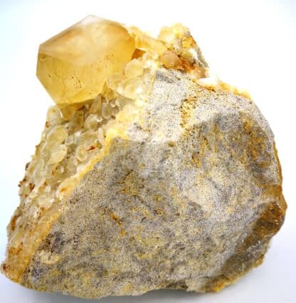 Calcite,carrière de Landelies, Belgique.