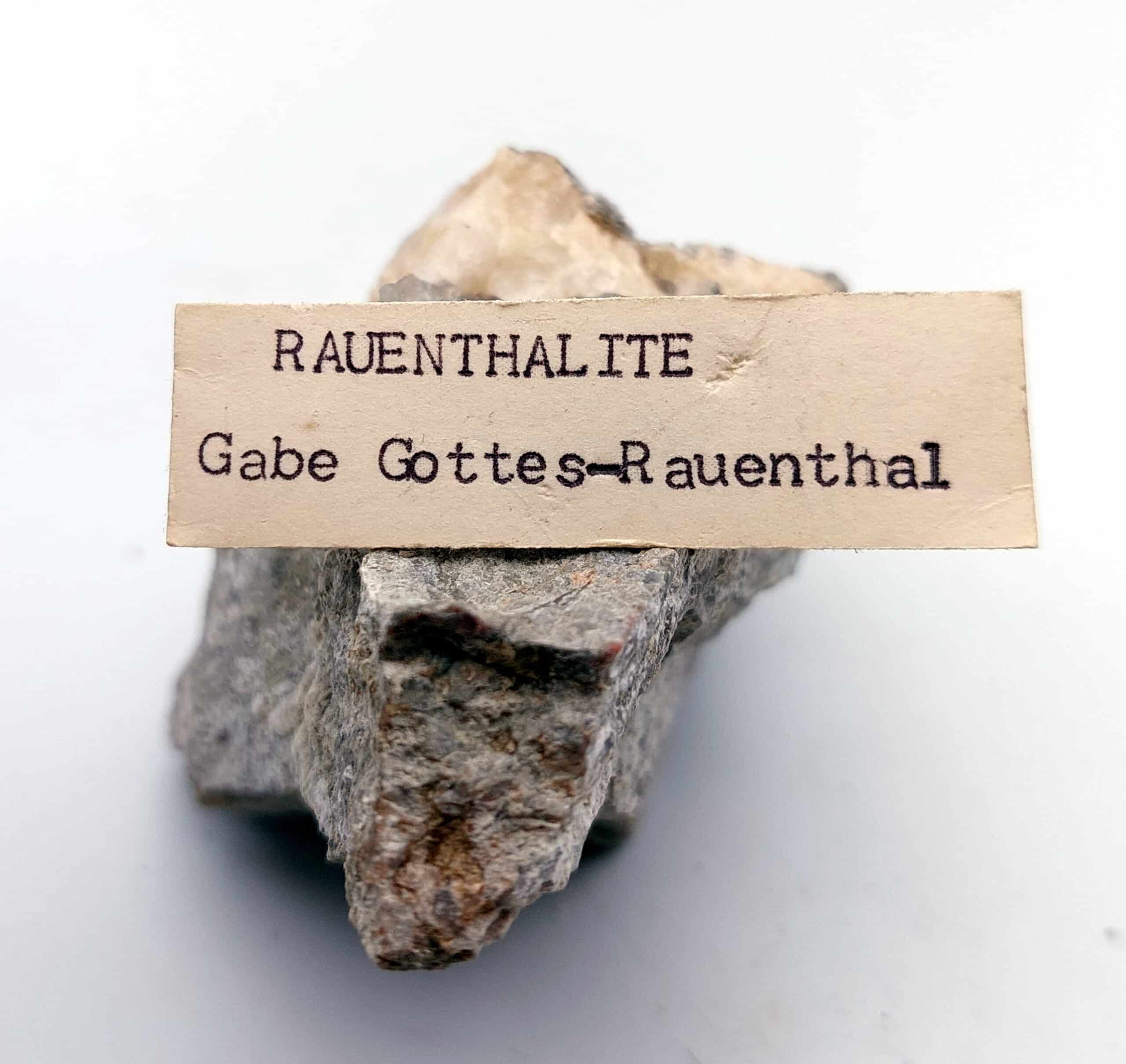Rauenthalite, Picropharmacolite et Pharmacolite, Gabe Gottes, Sainte-Marie aux Mines, Alsace.