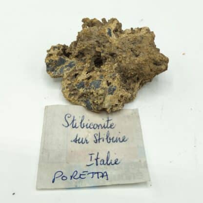 Stibiconite sur Stibine, Poretta, Italie.