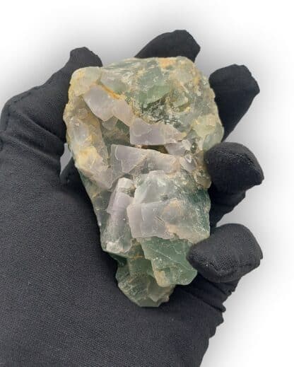 Fluorite, Chobelwand-Dürrschrennen caves, Appenzell, Suisse.