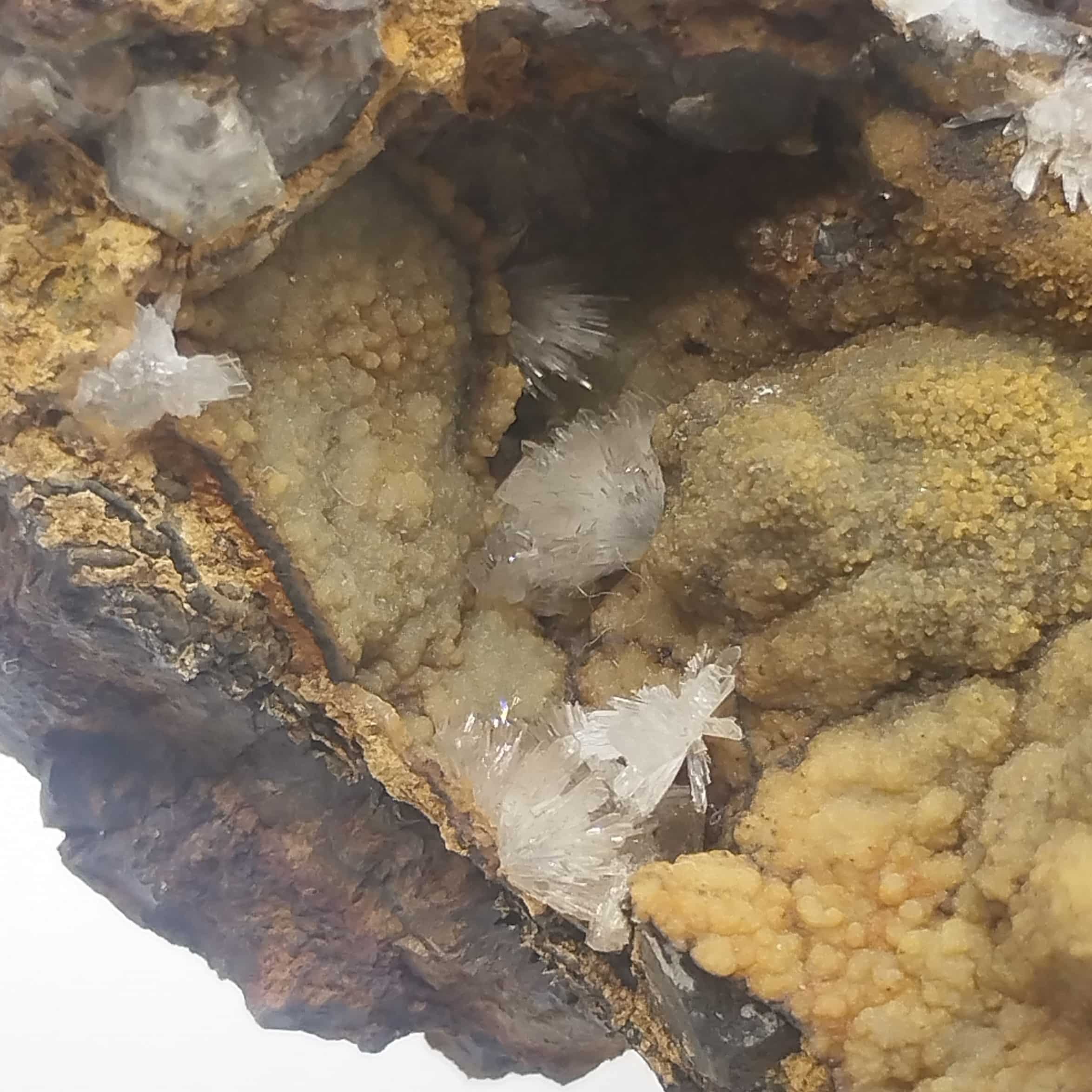 Hémimorphite sur Smithsonite, Le Rivet, Peyrebrune, Tarn.