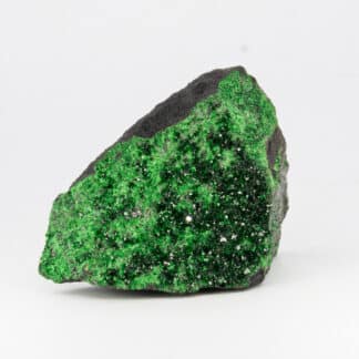 Ouvarovite, Saranovskoye, Oural, Russie.