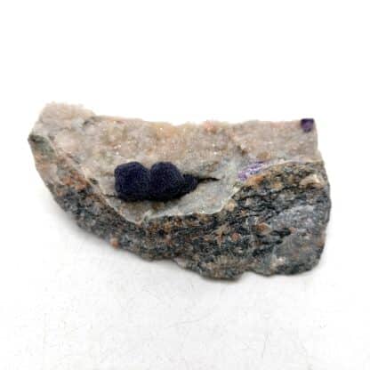 Fluorite violette, Buxières-les-Mines, Allier, Auvergne.