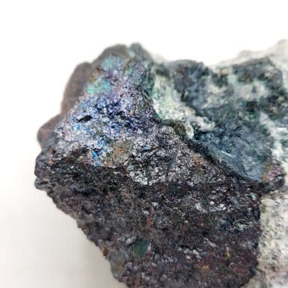 Bornite, Chrysocolle, mine du Clausis, Saint-Véran, Hautes-Alpes.