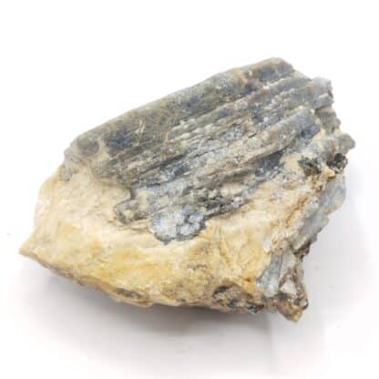 Sapphirine (Saphirine), Betroka, Madagascar.